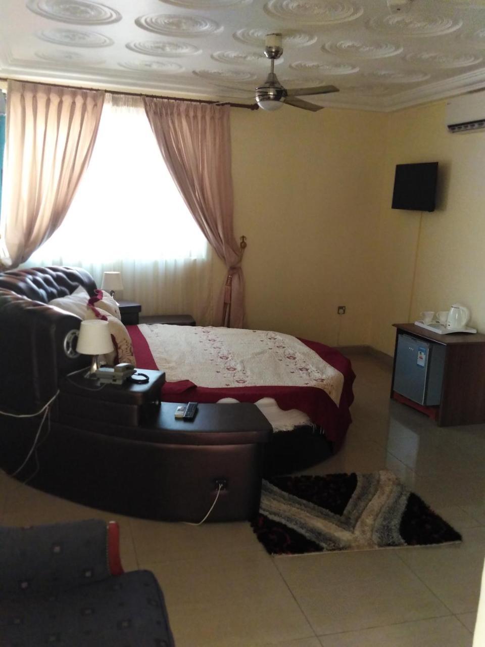 Jobyco Hotel Santeo Bagian luar foto