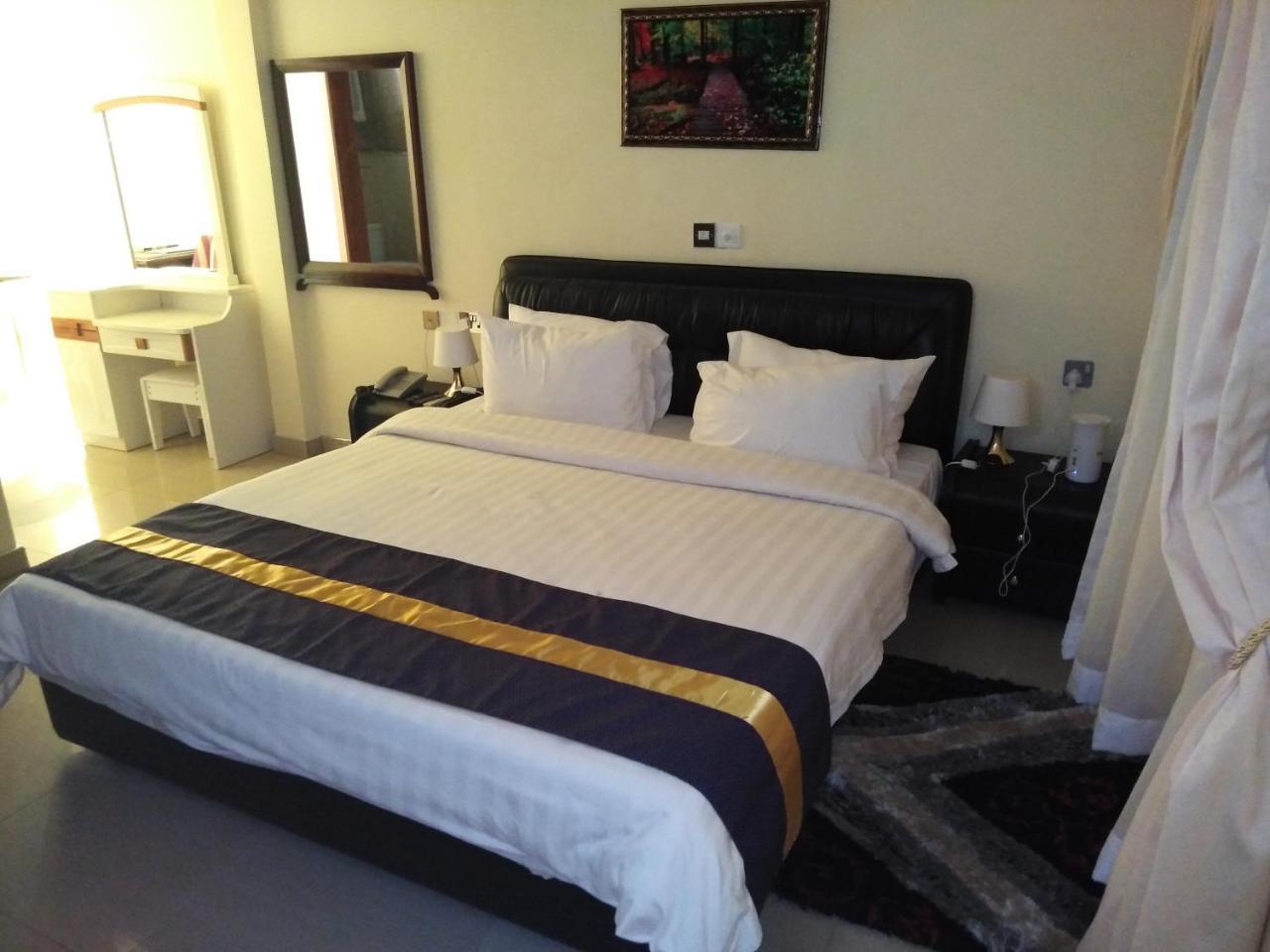 Jobyco Hotel Santeo Bagian luar foto