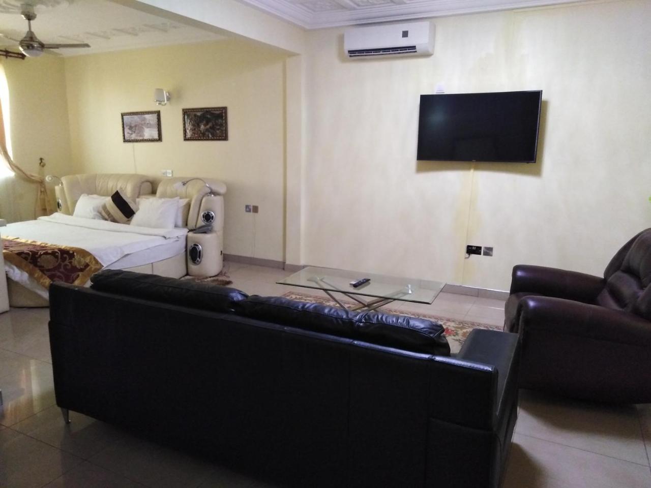 Jobyco Hotel Santeo Bagian luar foto